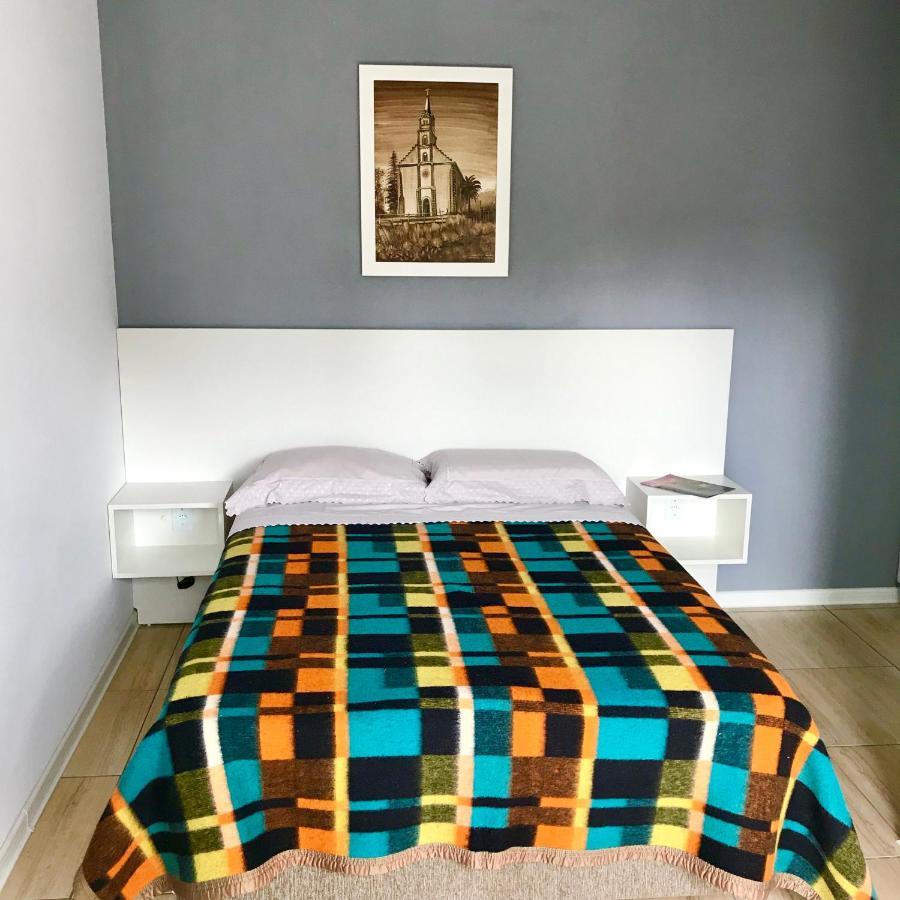 Suite Em Gramado, Proxima A Avenida Das Hortencias מראה חיצוני תמונה