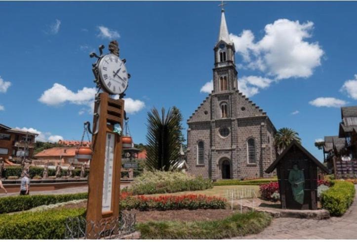 Suite Em Gramado, Proxima A Avenida Das Hortencias מראה חיצוני תמונה
